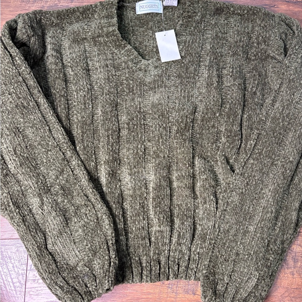 Women’s Y2K Olive green knit Sweater large nwt